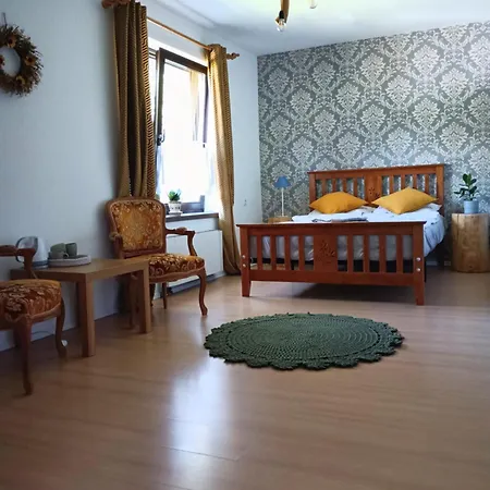 カントリーハウス Smrek Sokolec